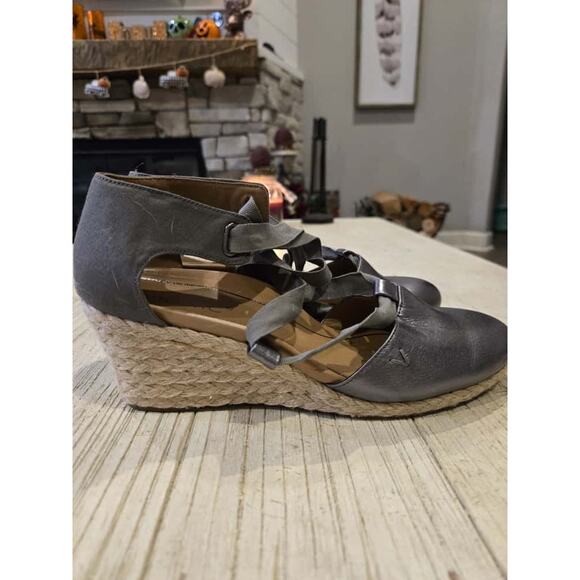 Vionic Kaitlyn Women's Espadrille Wedge Sandals Silver Size 10 - Picture 3 of 11